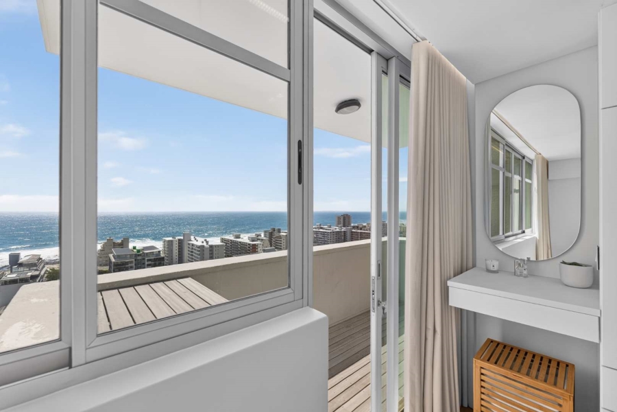 1 Bedroom Property for Sale in Sea Point Western Cape